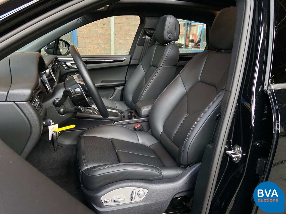 Porsche Macan 3.0 S 354hp V6 Petrol NW-Model -Warranty- 2020.