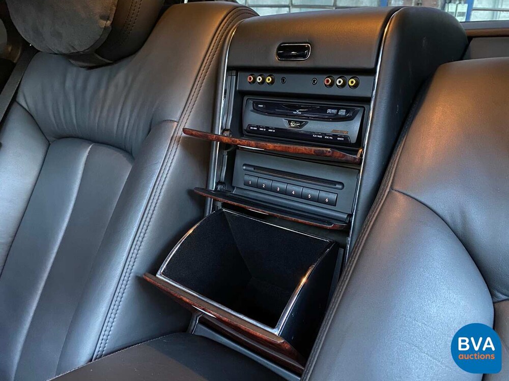 Maybach 57 5.5 V12 550 PS 2007.