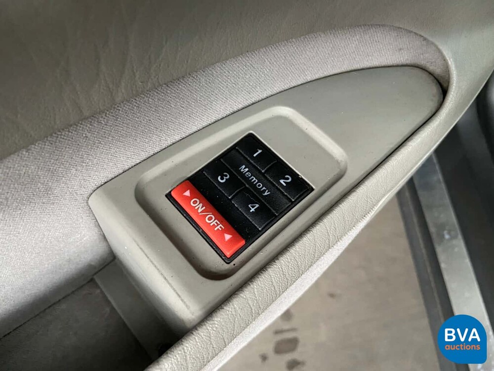 Audi S8 4.2 V8 Quattro Tiptronic5 1998, TJ-XV-11.