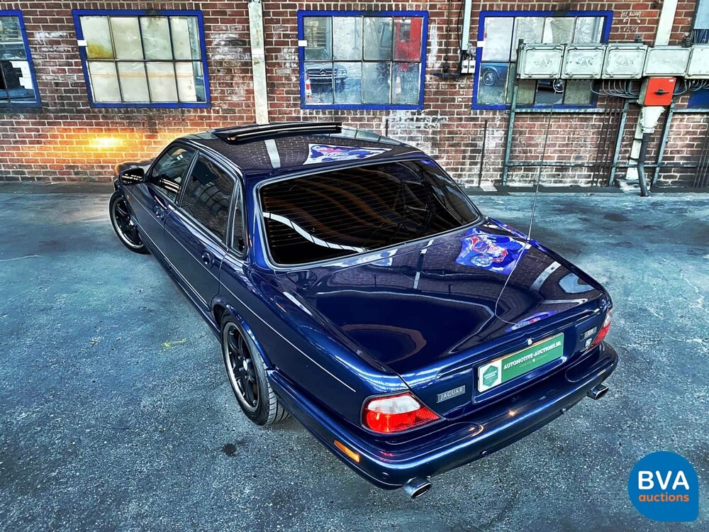 Jaguar XJR Arden 4.0 Aufgeladen 4.0 V8 363 PS 2000, 75-JF-SF.