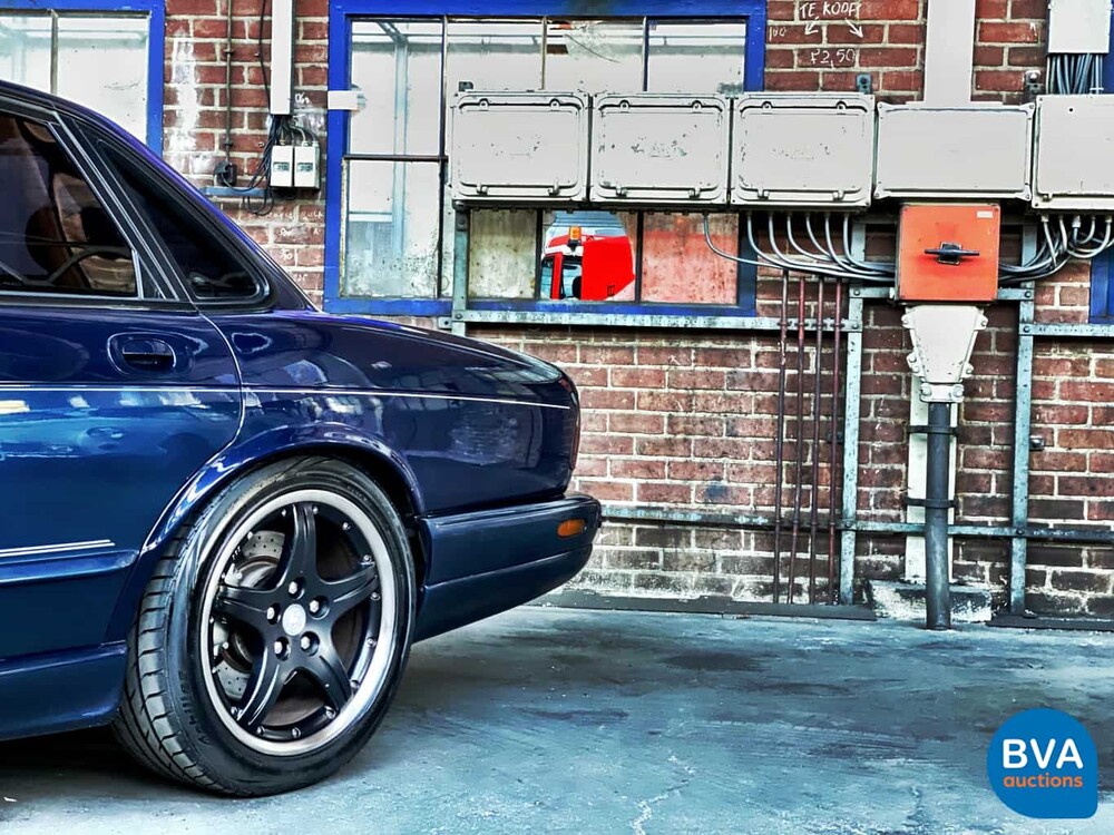 Jaguar XJR Arden 4.0 Aufgeladen 4.0 V8 363 PS 2000, 75-JF-SF.
