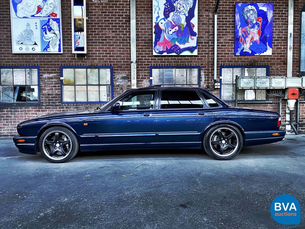Jaguar XJR Arden 4.0 Aufgeladen 4.0 V8 363 PS 2000, 75-JF-SF.