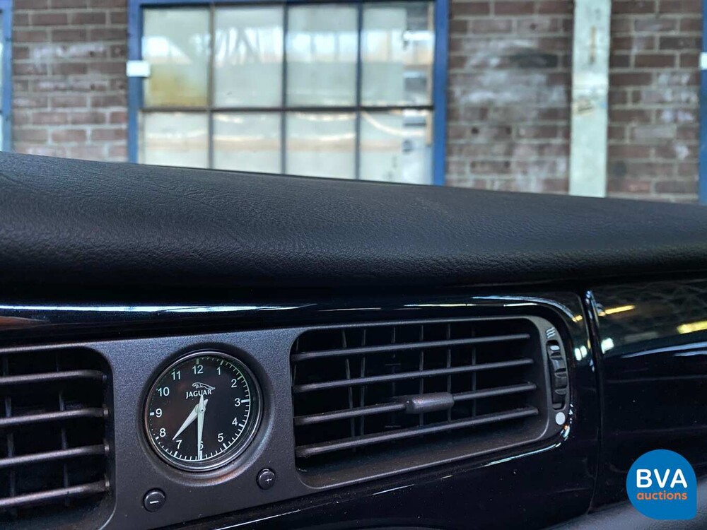 Jaguar XJR Arden 4.0 Aufgeladen 4.0 V8 363 PS 2000, 75-JF-SF.