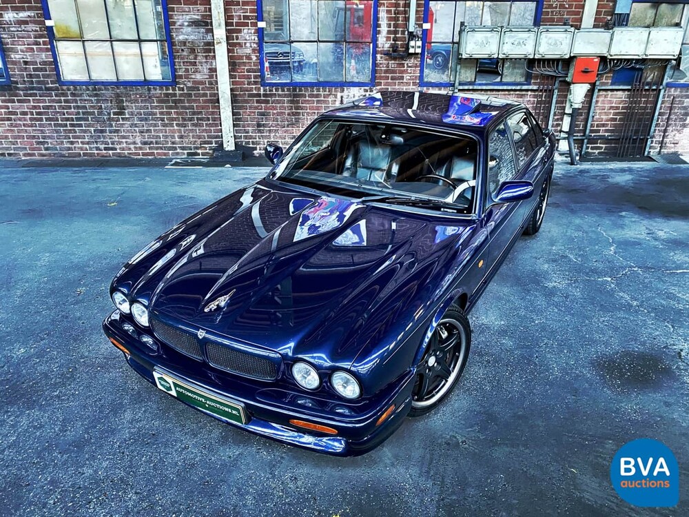Jaguar XJR Arden 4.0 Aufgeladen 4.0 V8 363 PS 2000, 75-JF-SF.