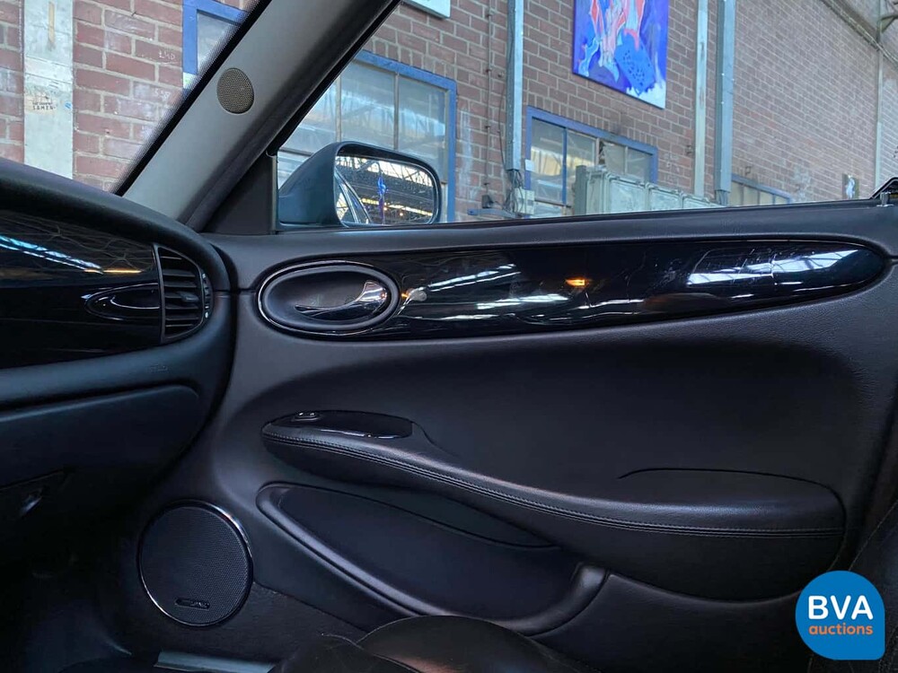 Jaguar XJR Arden 4.0 Aufgeladen 4.0 V8 363 PS 2000, 75-JF-SF.