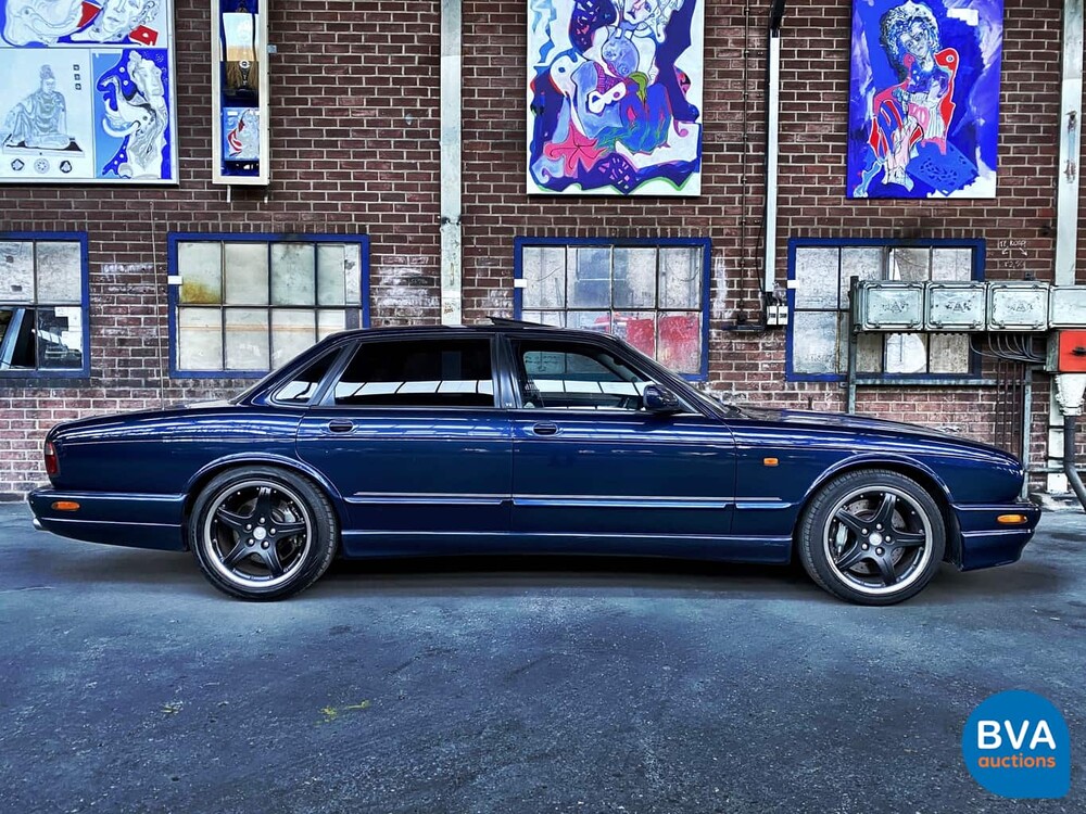 Jaguar XJR Arden 4.0 Aufgeladen 4.0 V8 363 PS 2000, 75-JF-SF.