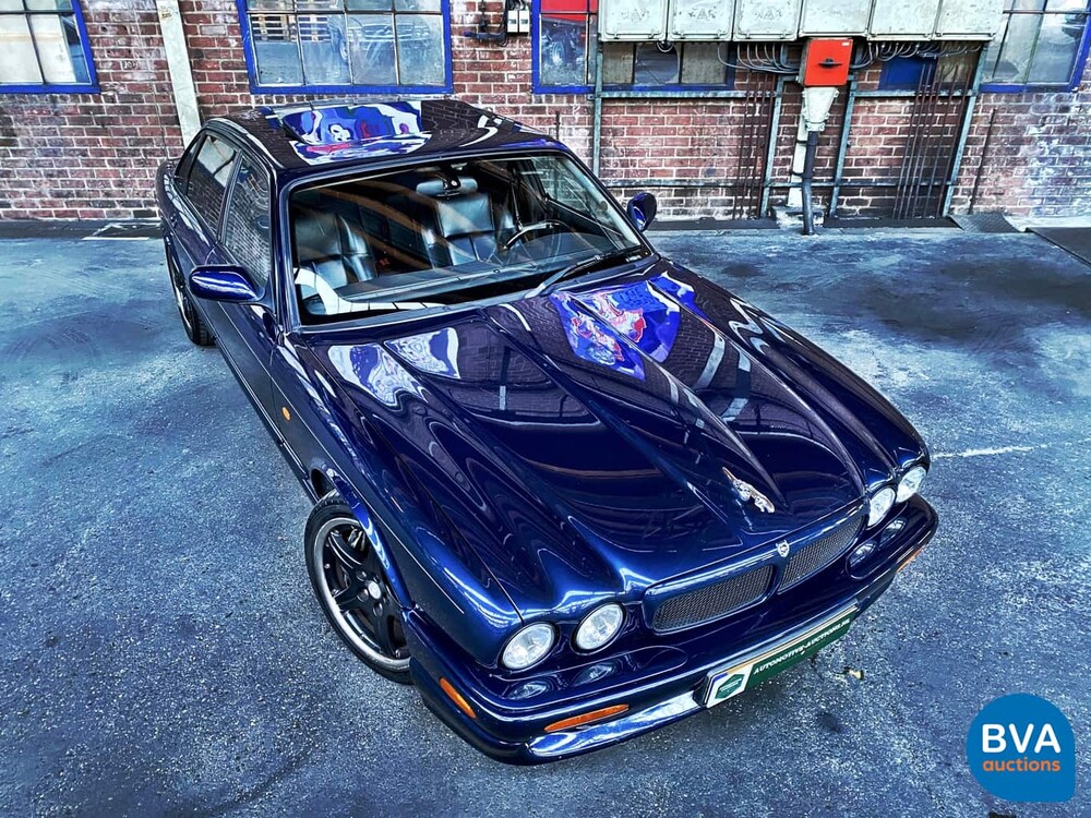 Jaguar XJR Arden 4.0 Aufgeladen 4.0 V8 363 PS 2000, 75-JF-SF.