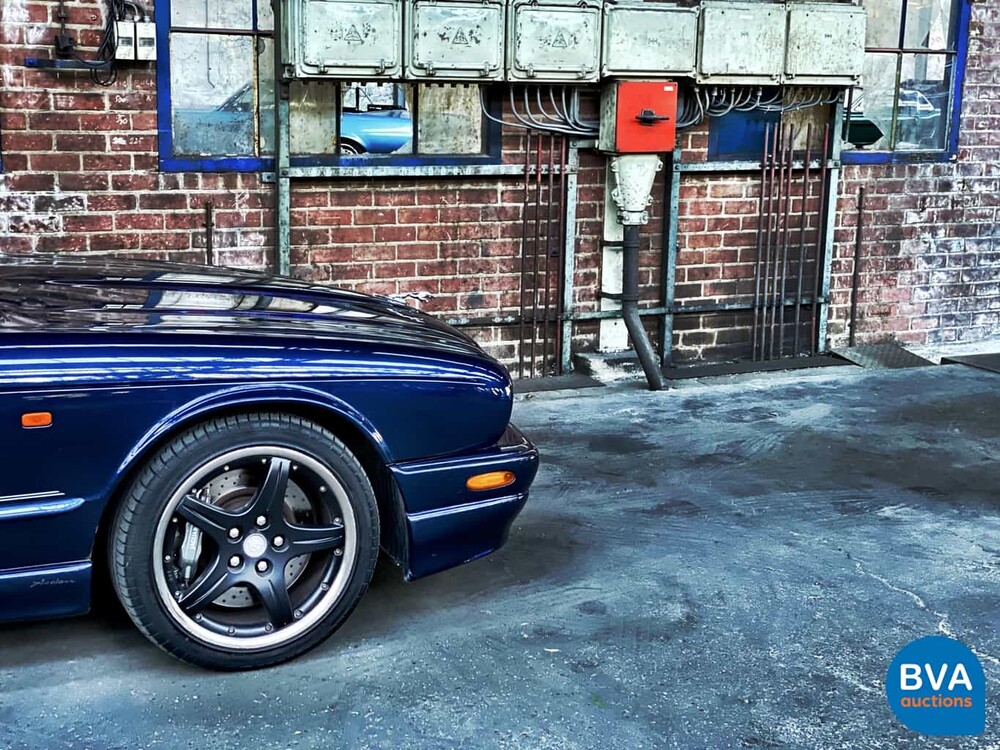 Jaguar XJR Arden 4.0 Aufgeladen 4.0 V8 363 PS 2000, 75-JF-SF.