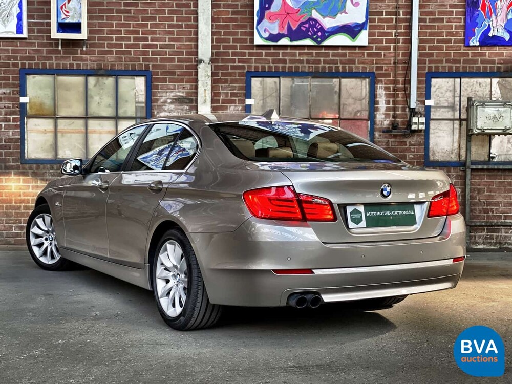 BMW 520i Sedan 184hp 2013, 1-SLH-73.