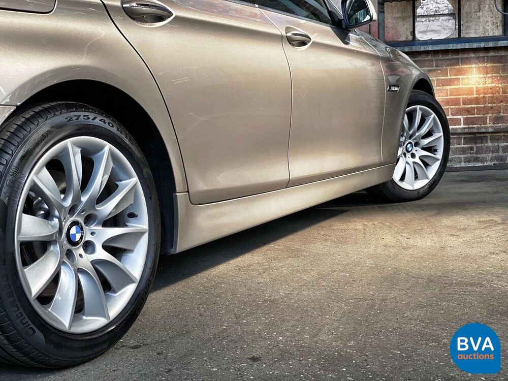 BMW 520i Sedan 184hp 2013, 1-SLH-73.