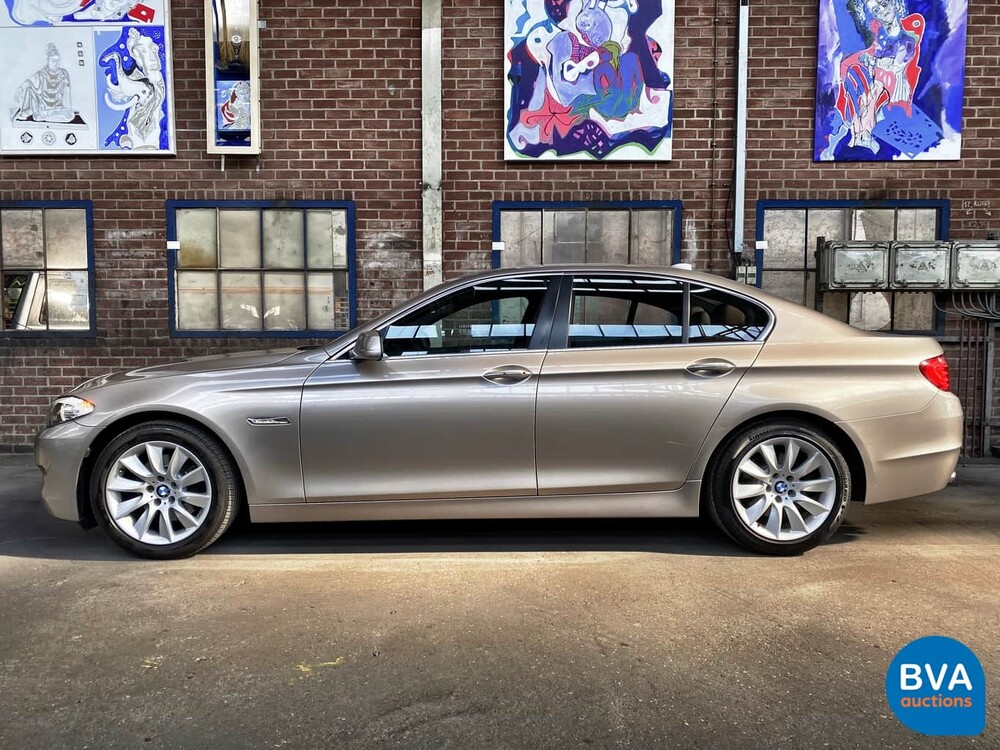 BMW 520i Sedan 184hp 2013, 1-SLH-73.