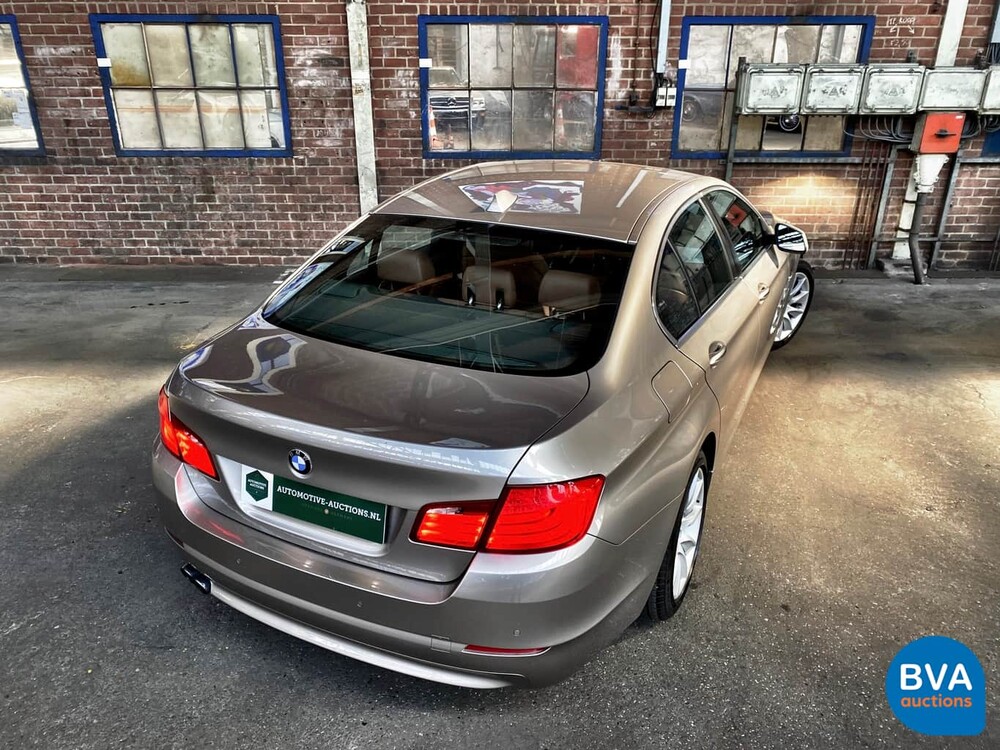 BMW 520i Sedan 184hp 2013, 1-SLH-73.
