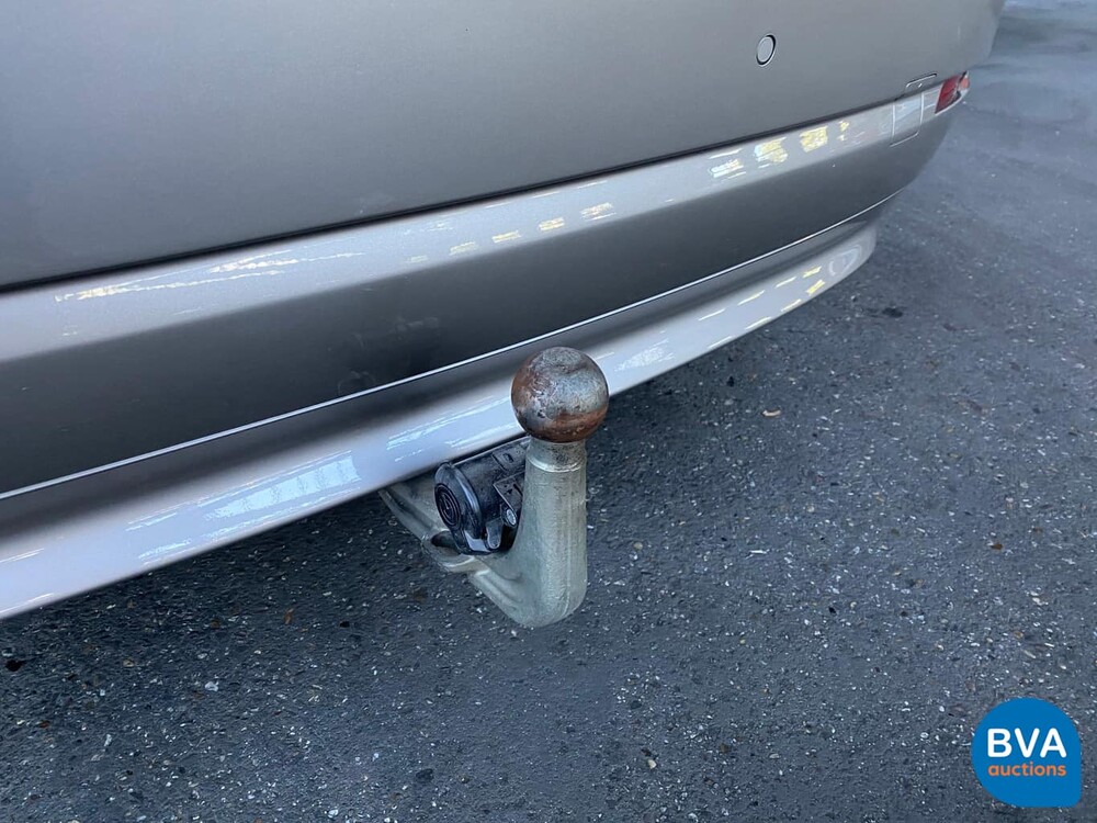 BMW 520i Sedan 184hp 2013, 1-SLH-73.