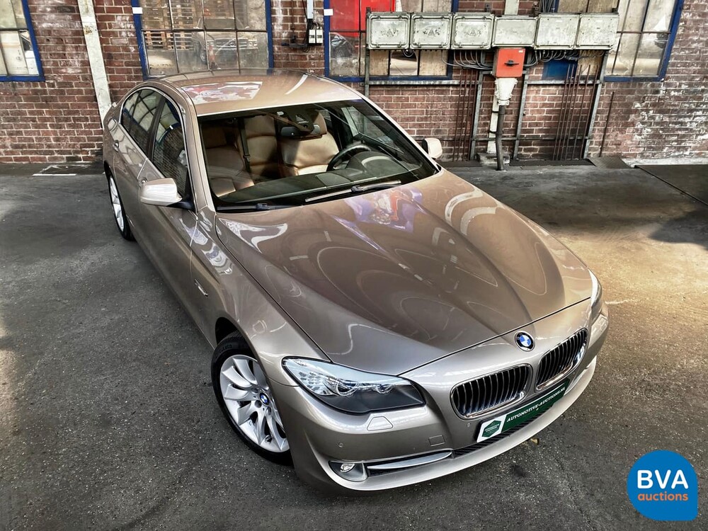 BMW 520i Sedan 184hp 2013, 1-SLH-73.