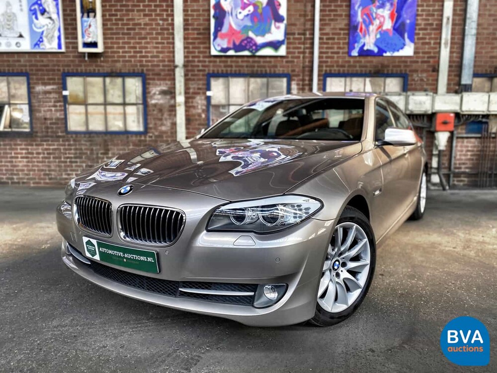 BMW 520i Sedan 184hp 2013, 1-SLH-73.