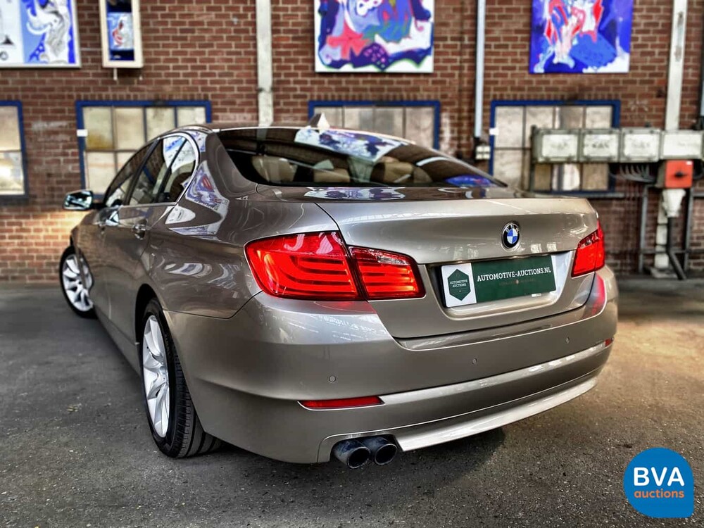 BMW 520i Sedan 184hp 2013, 1-SLH-73.