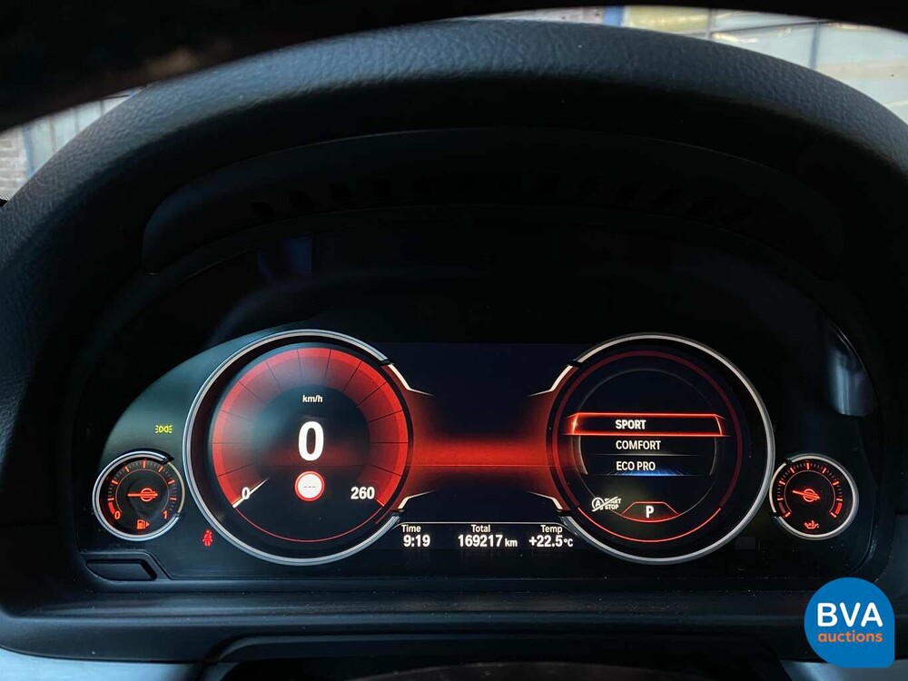 BMW 520i Sedan 184hp 2013, 1-SLH-73.