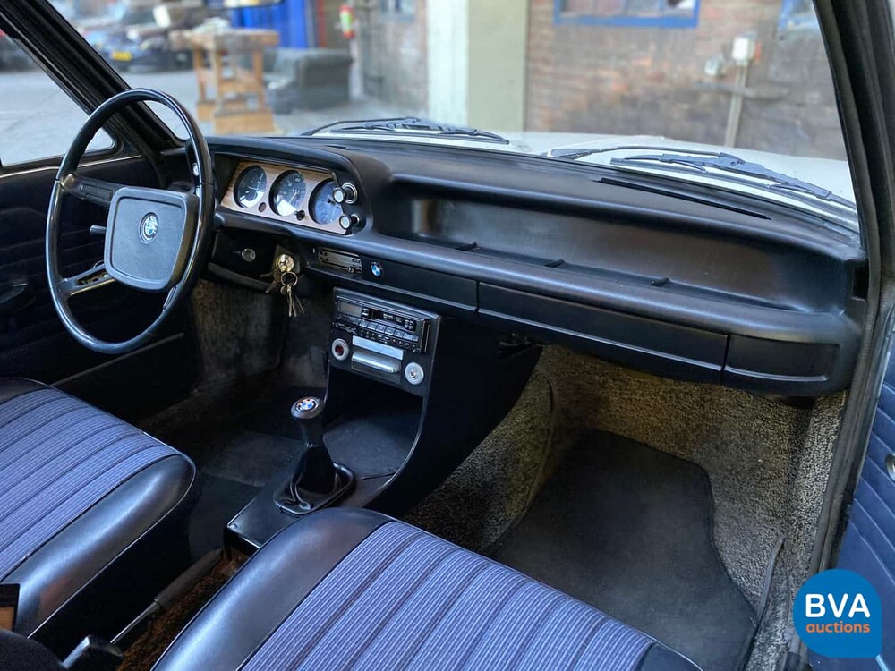 BMW 1802 Touring -Original NL- 1974, 97-AP-14.