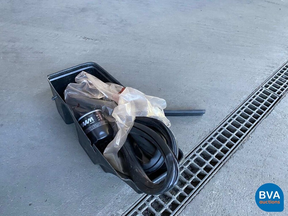 BMW 1802 Touring -Original NL- 1974, 97-AP-14.