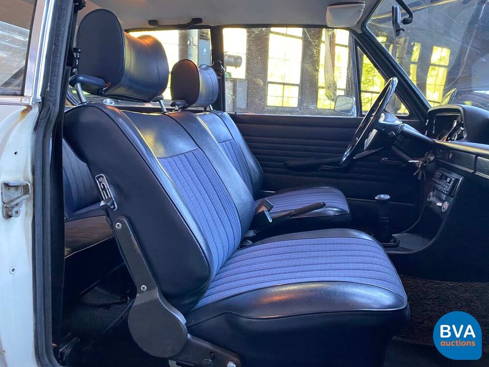 BMW 1802 Touring -Original NL- 1974, 97-AP-14.