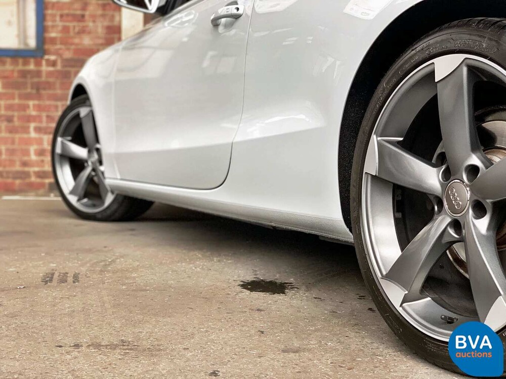 Audi A5 convertible 1.8 TFSI Softtop 160hp 2011, Dutch registration.