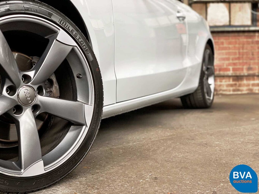 Audi A5 convertible 1.8 TFSI Softtop 160hp 2011, Dutch registration.