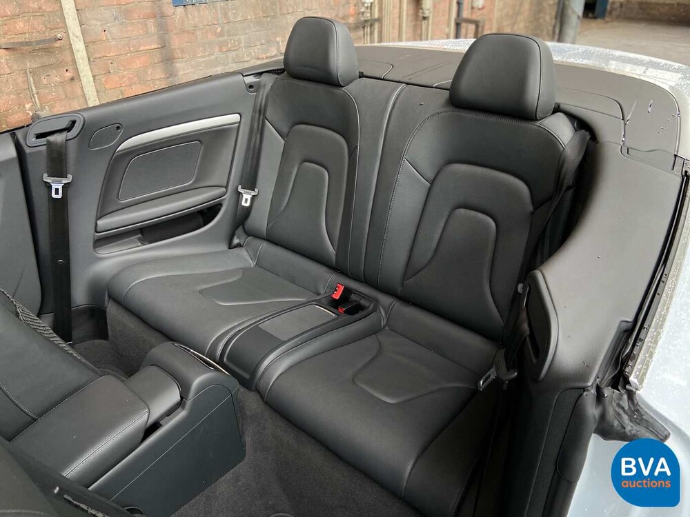 Audi A5 convertible 1.8 TFSI Softtop 160hp 2011, Dutch registration.