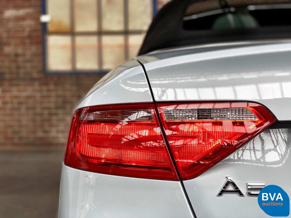 Audi A5 convertible 1.8 TFSI Softtop 160hp 2011, Dutch registration.