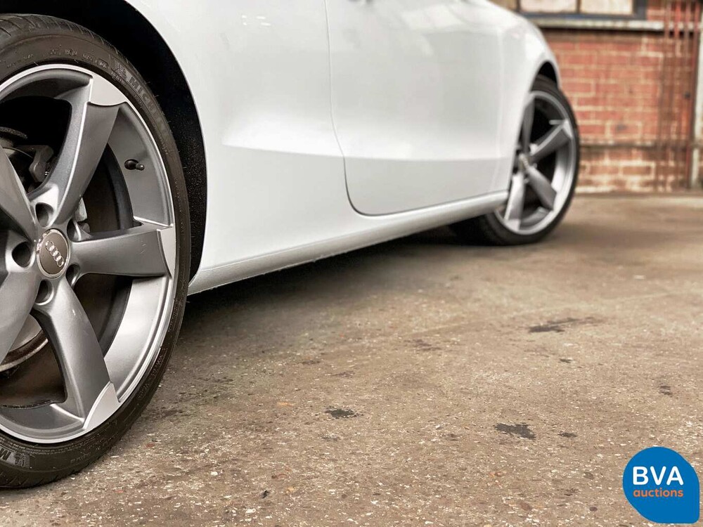 Audi A5 convertible 1.8 TFSI Softtop 160hp 2011, Dutch registration.