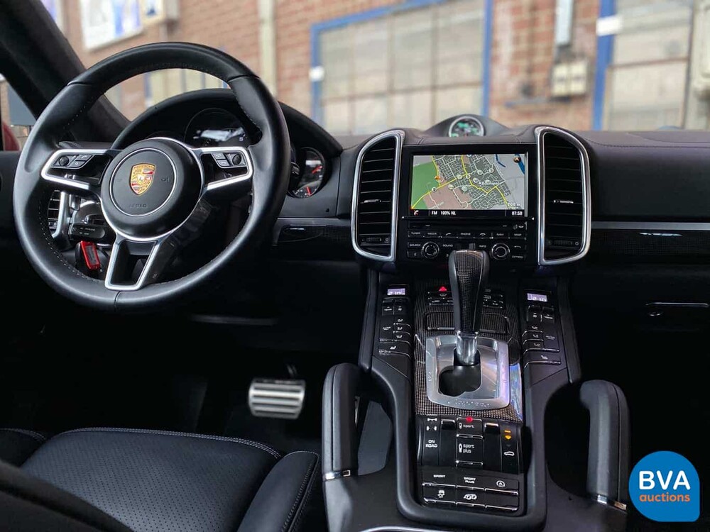 Porsche Cayenne GTS 3.6 V6 440 PS 2015.