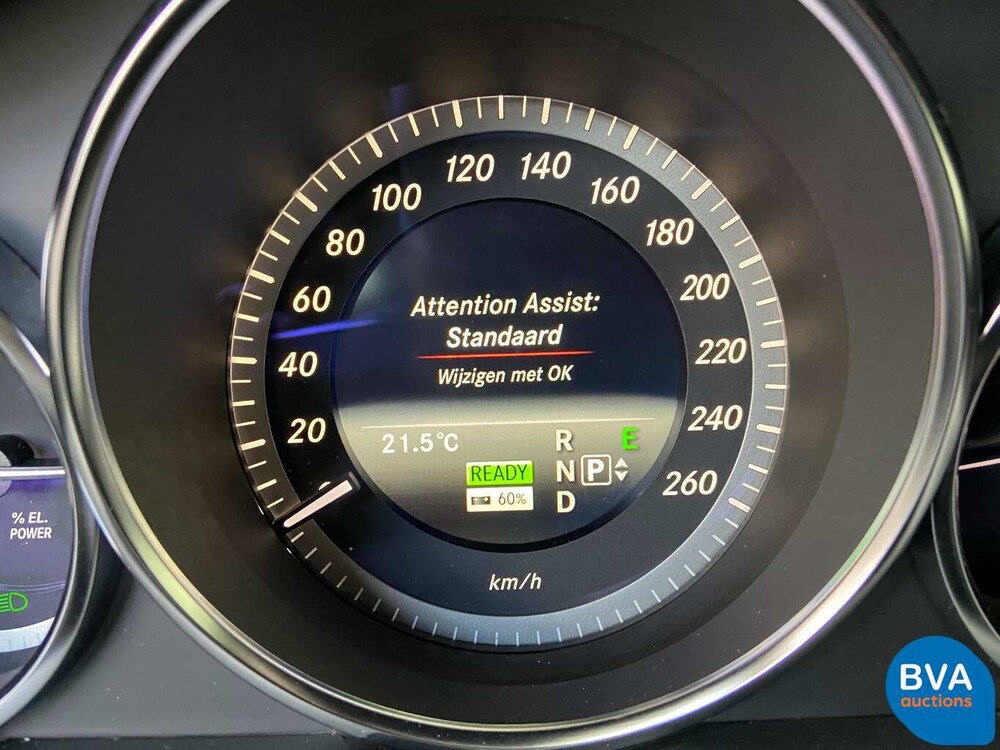 Mercedes-Benz E300 Bluetec Hybrid E-Klasse 2014, 8-XVD-94.