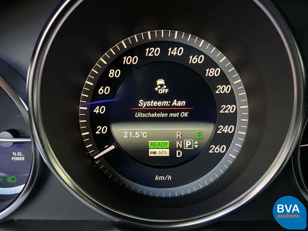 Mercedes-Benz E300 Bluetec Hybrid E-Klasse 2014, 8-XVD-94.