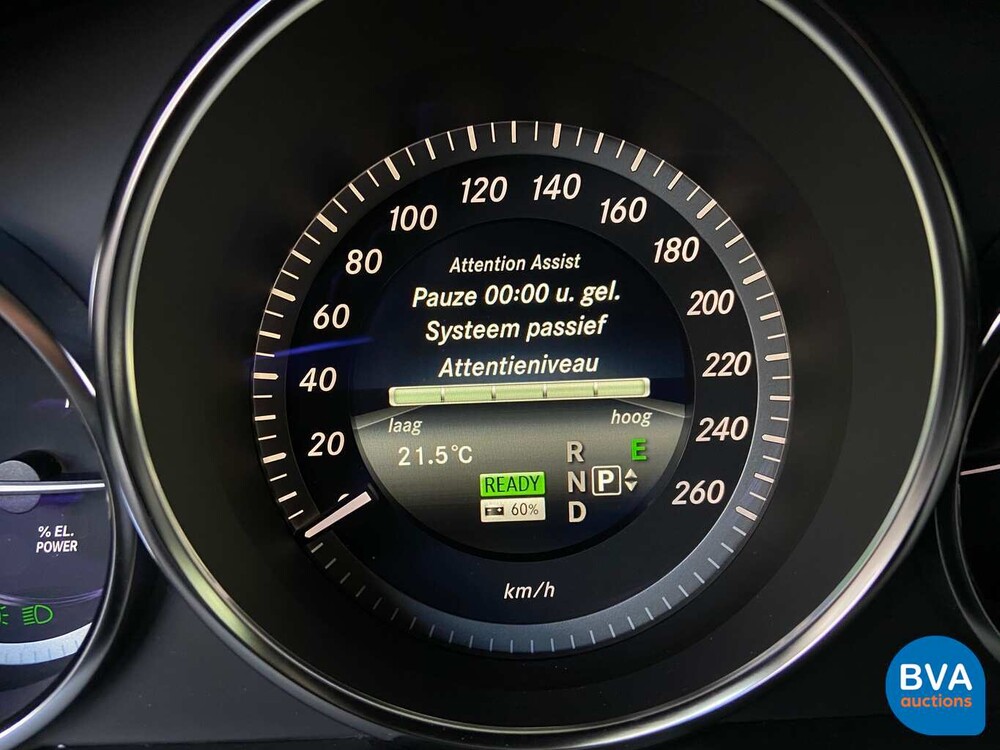 Mercedes-Benz E300 Bluetec Hybrid E-Klasse 2014, 8-XVD-94.