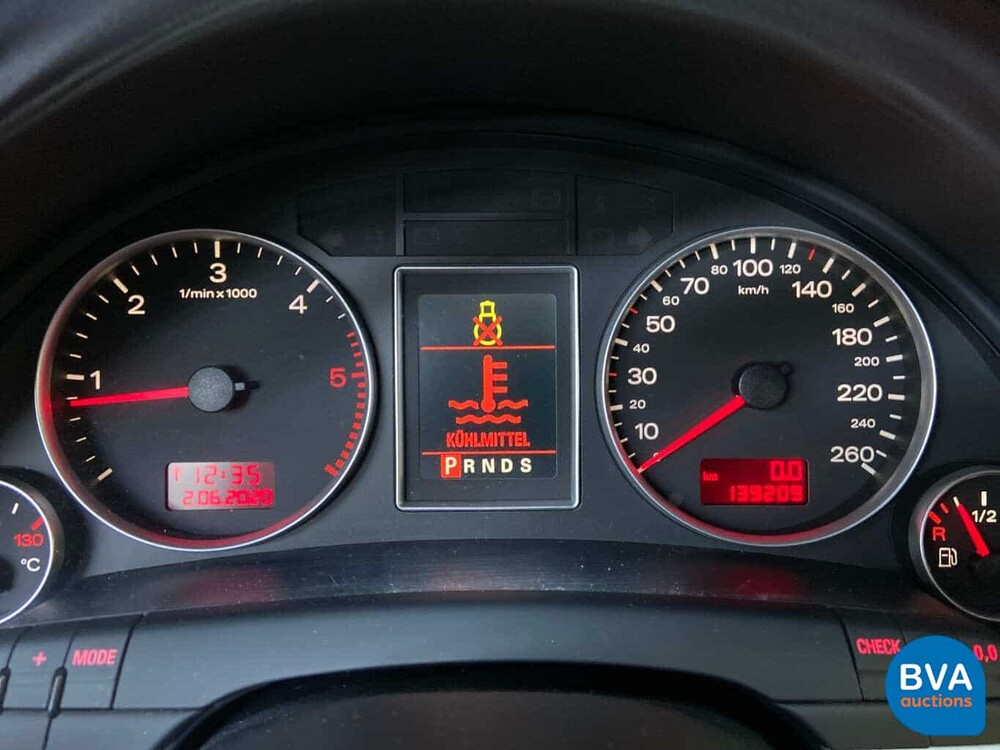 Audi A4 Avant 3.0 TDI Quattro S-Line Automatik 233 PS 2007.