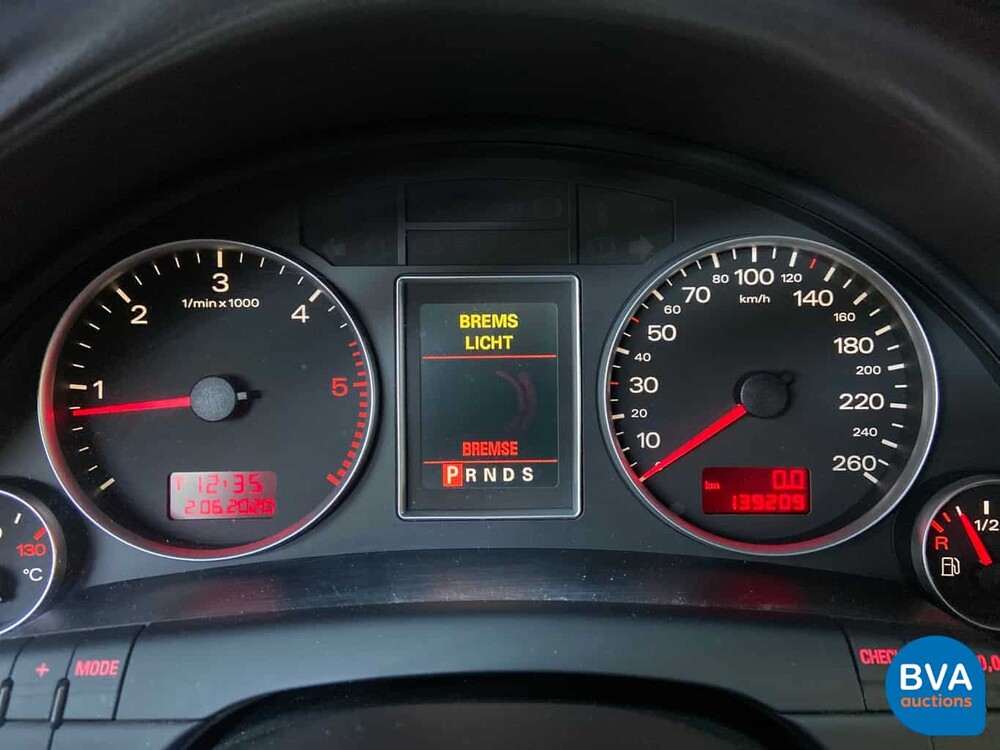 Audi A4 Avant 3.0 TDI Quattro S-Line Automatik 233 PS 2007.