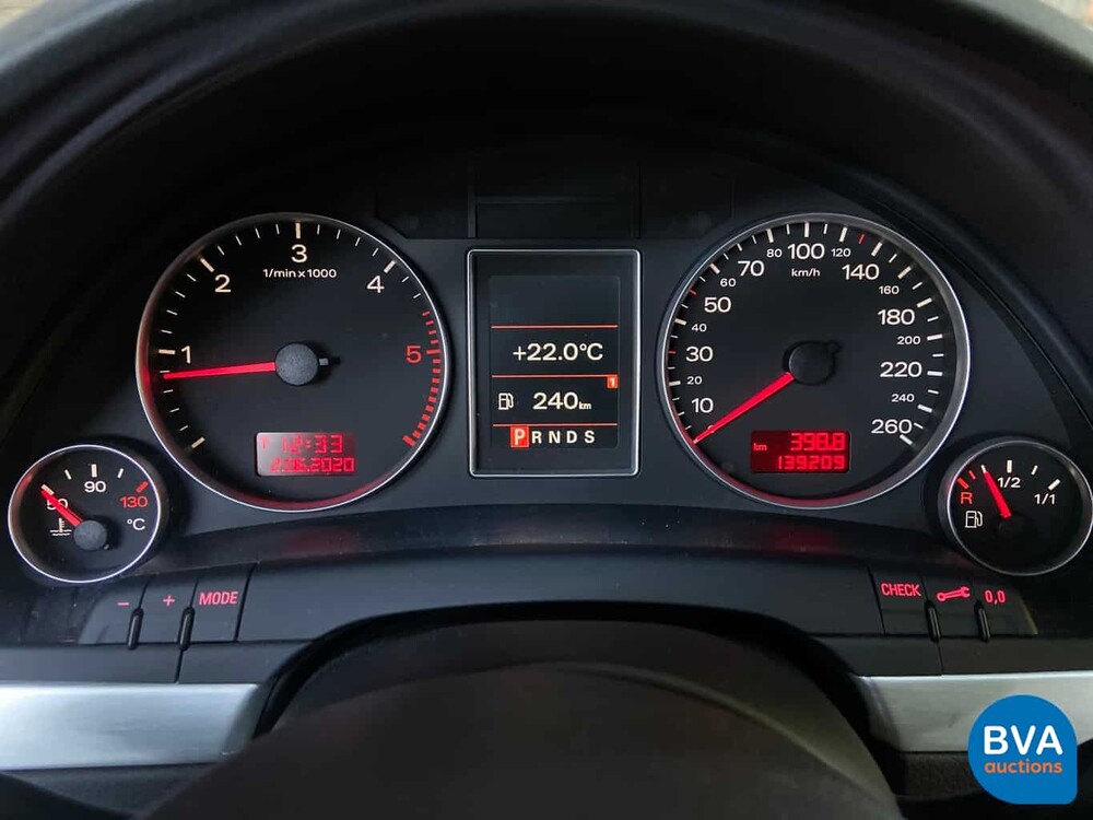 Audi A4 Avant 3.0 TDI Quattro S-Line Automatik 233 PS 2007.