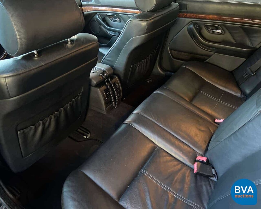 BMW 540i E39 4.4 V8 286 PS -Manual- 1999, 75-XV-DJ.