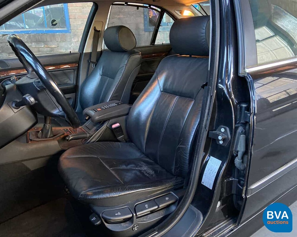 BMW 540i E39 4.4 V8 286 PS -Manual- 1999, 75-XV-DJ.