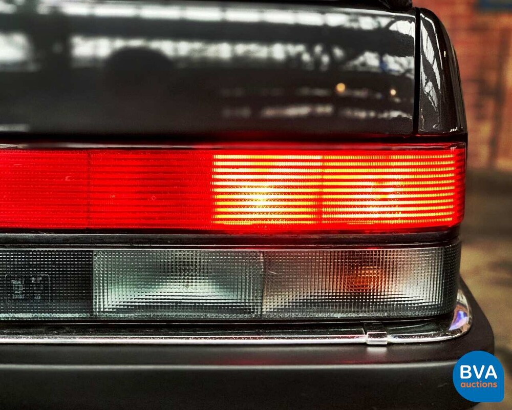 Renault 25 2.0 TXI Phase II 135 PS - Original NL - 1991, DJ-HP-72.