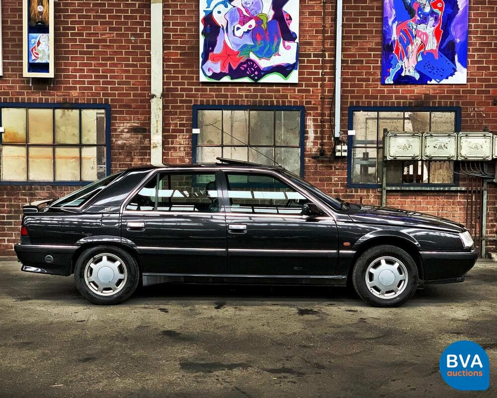 Renault 25 2.0 TXI Phase II 135 PS - Original NL - 1991, DJ-HP-72.
