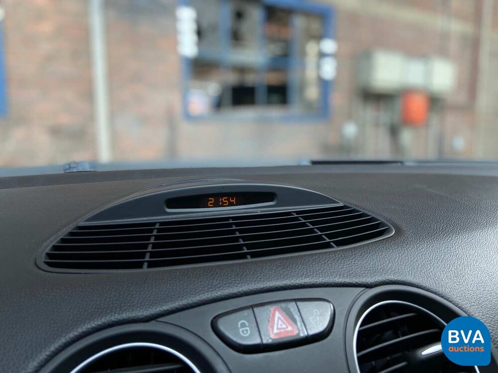 Mercedes-Benz SL500 306 PS R230 2004.