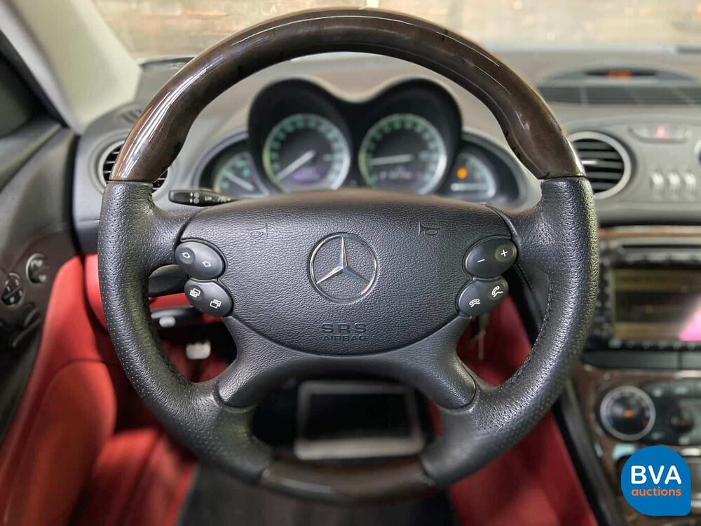 Mercedes-Benz SL500 306 PS R230 2004.