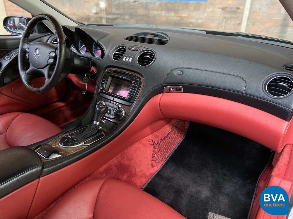 Mercedes-Benz SL500 306 PS R230 2004.