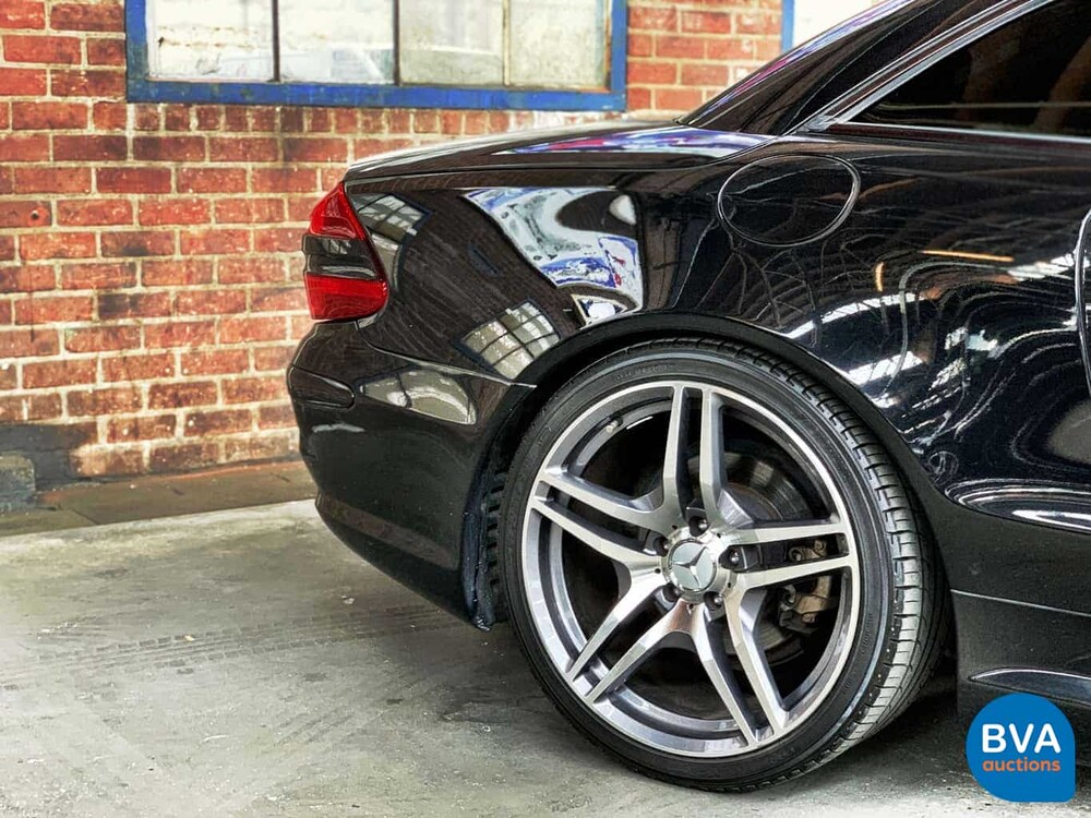 Mercedes-Benz SL500 306 PS R230 2004.