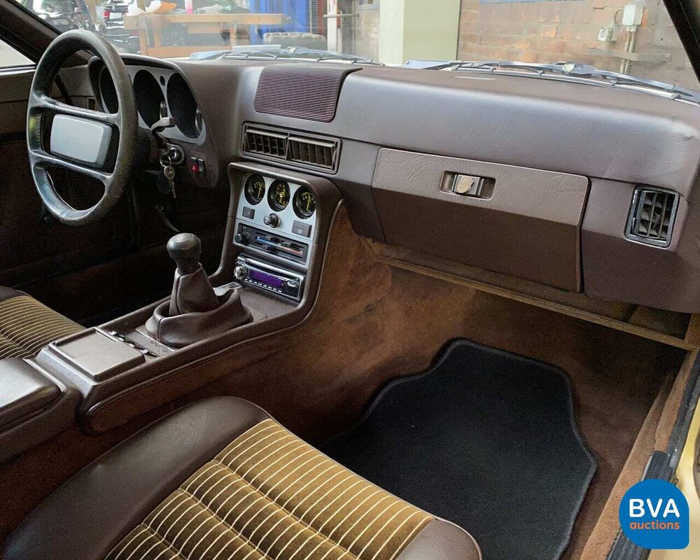 Porsche 944 2.5 Coupé-Original NL-1983, JY-49-XL.