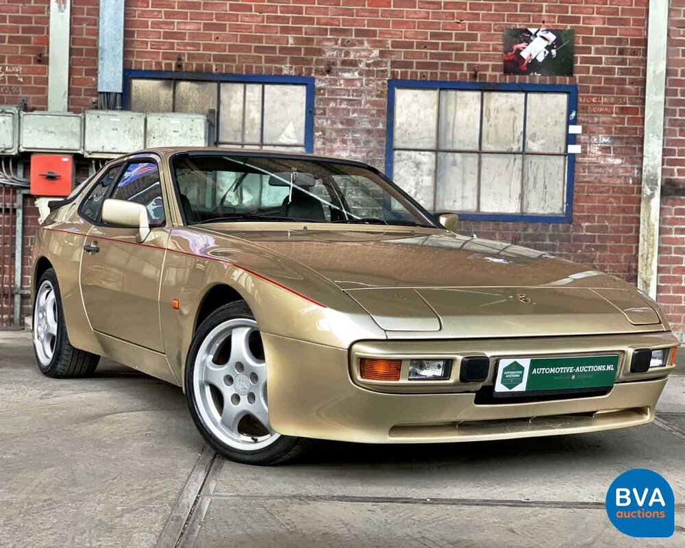 Porsche 944 2.5 Coupé-Original NL-1983, JY-49-XL.