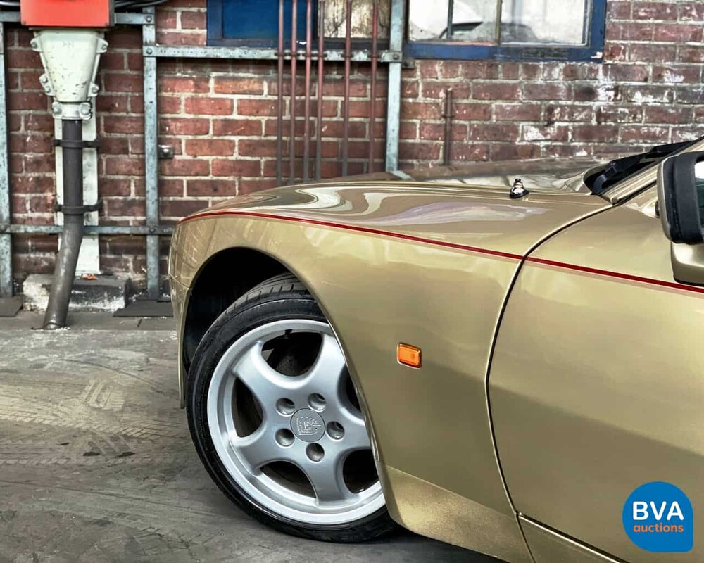 Porsche 944 2.5 Coupé-Original NL-1983, JY-49-XL.