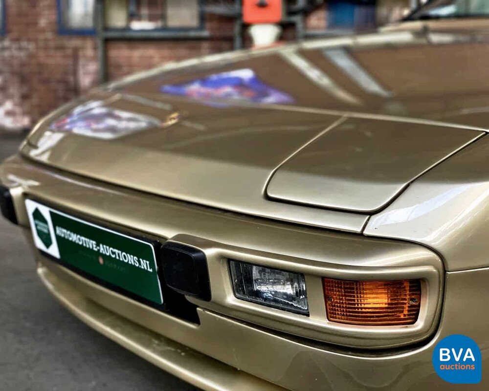 Porsche 944 2.5 Coupé-Original NL-1983, JY-49-XL.
