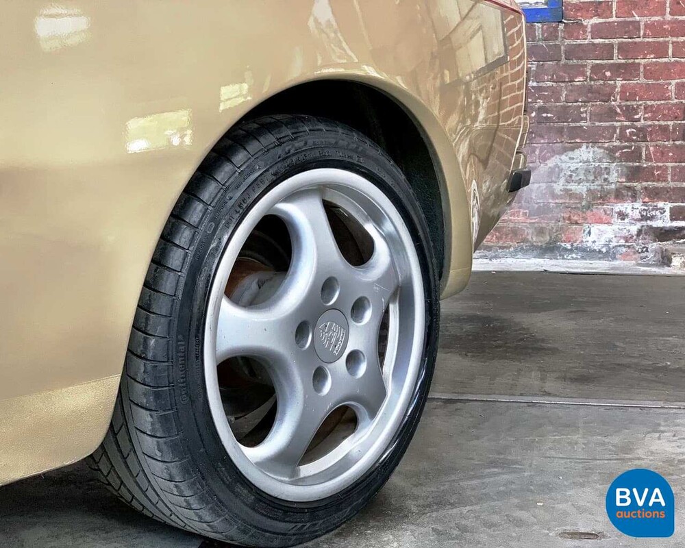 Porsche 944 2.5 Coupé-Original NL-1983, JY-49-XL.
