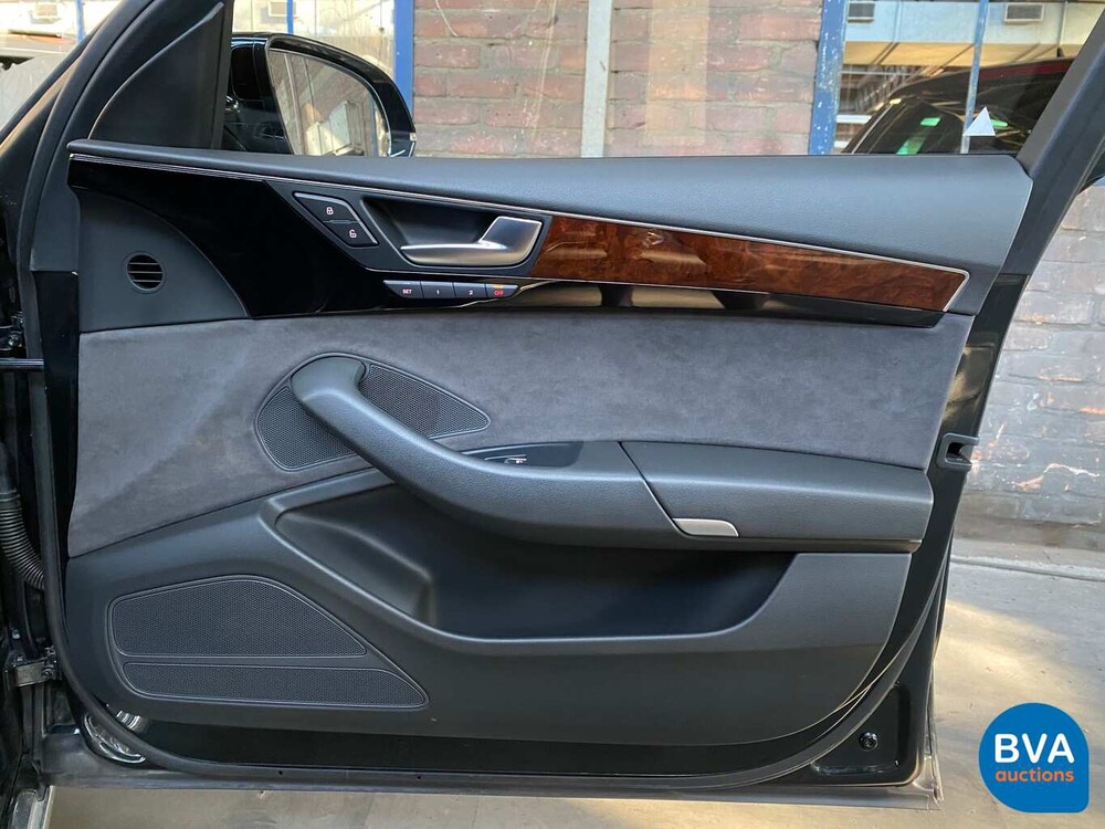 Audi A8 4.2 FSI Quattro Lang 371 PS 2011, TV-019-D.